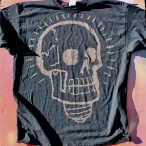 Bleach Painted Skull shirt (XL)