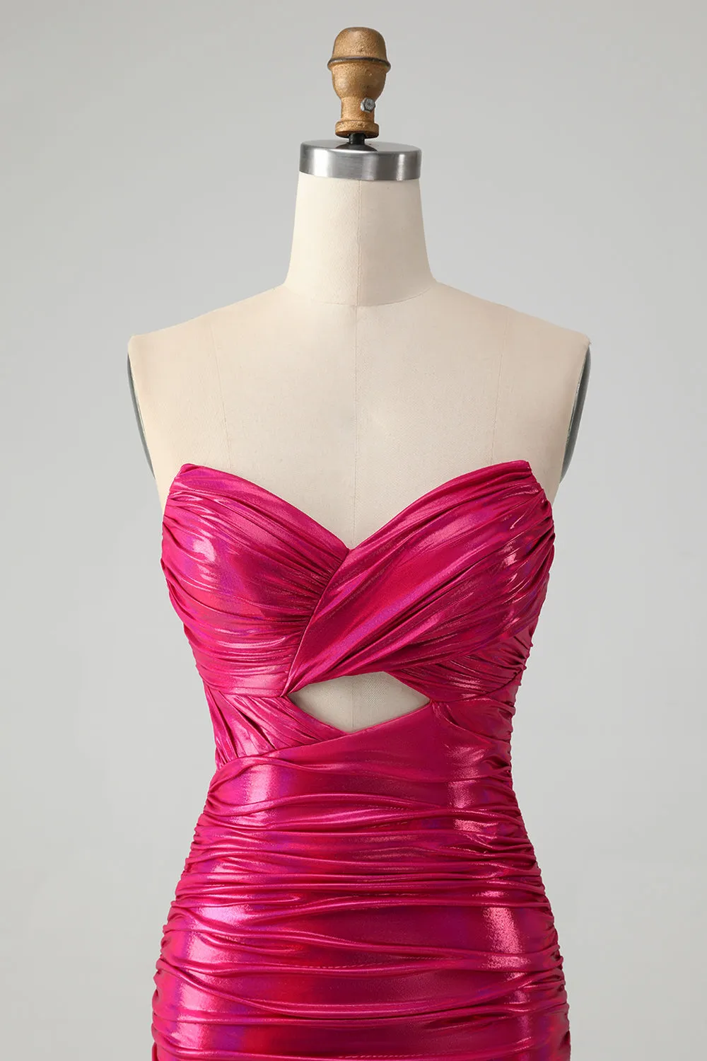 Chic Strapless Keyhole Pleated Fuchsia Tight Metallic Homecoming Dress