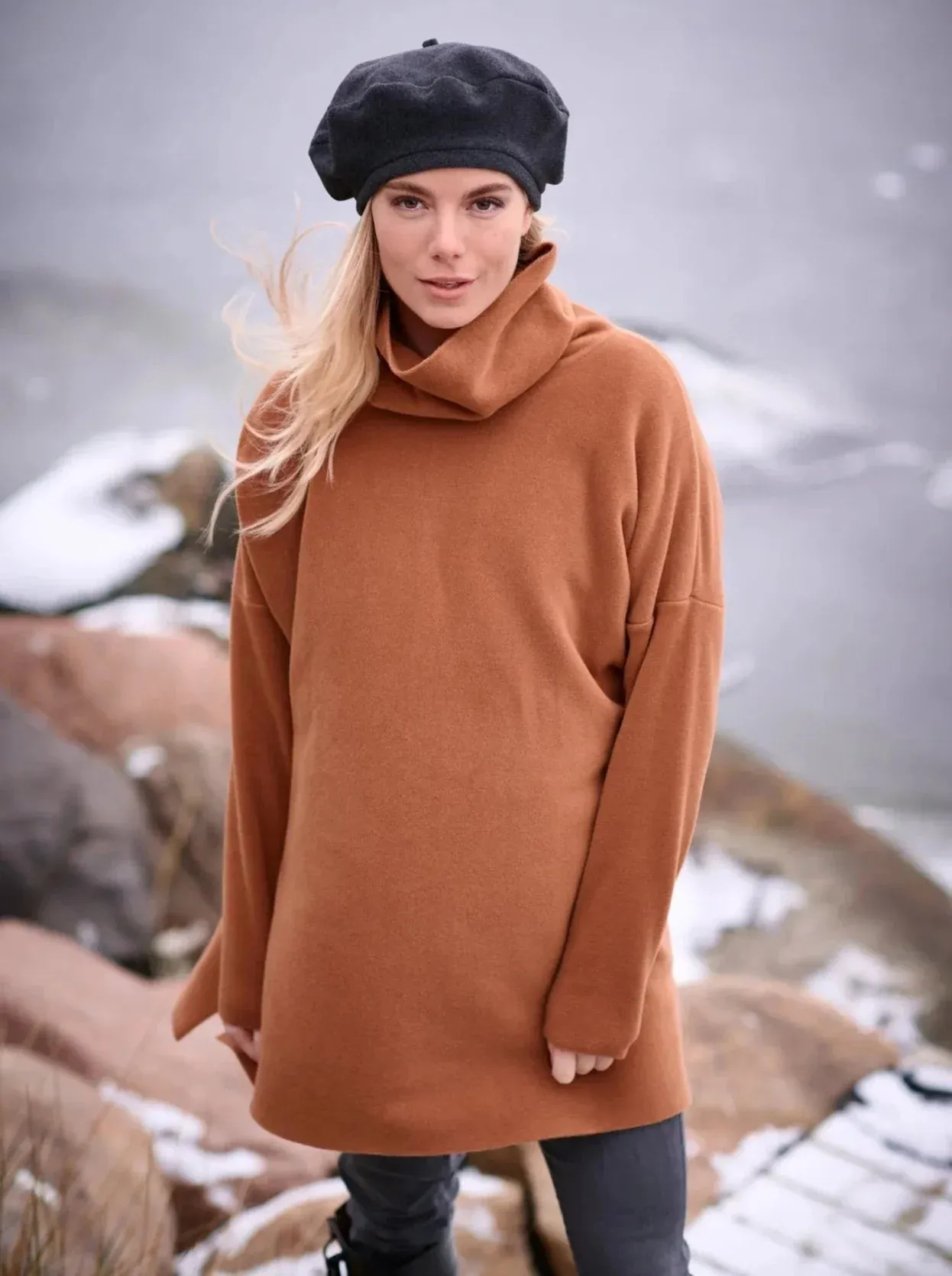 Henriette Steffensen 1288 High Neck Fleece Tunic in RUST