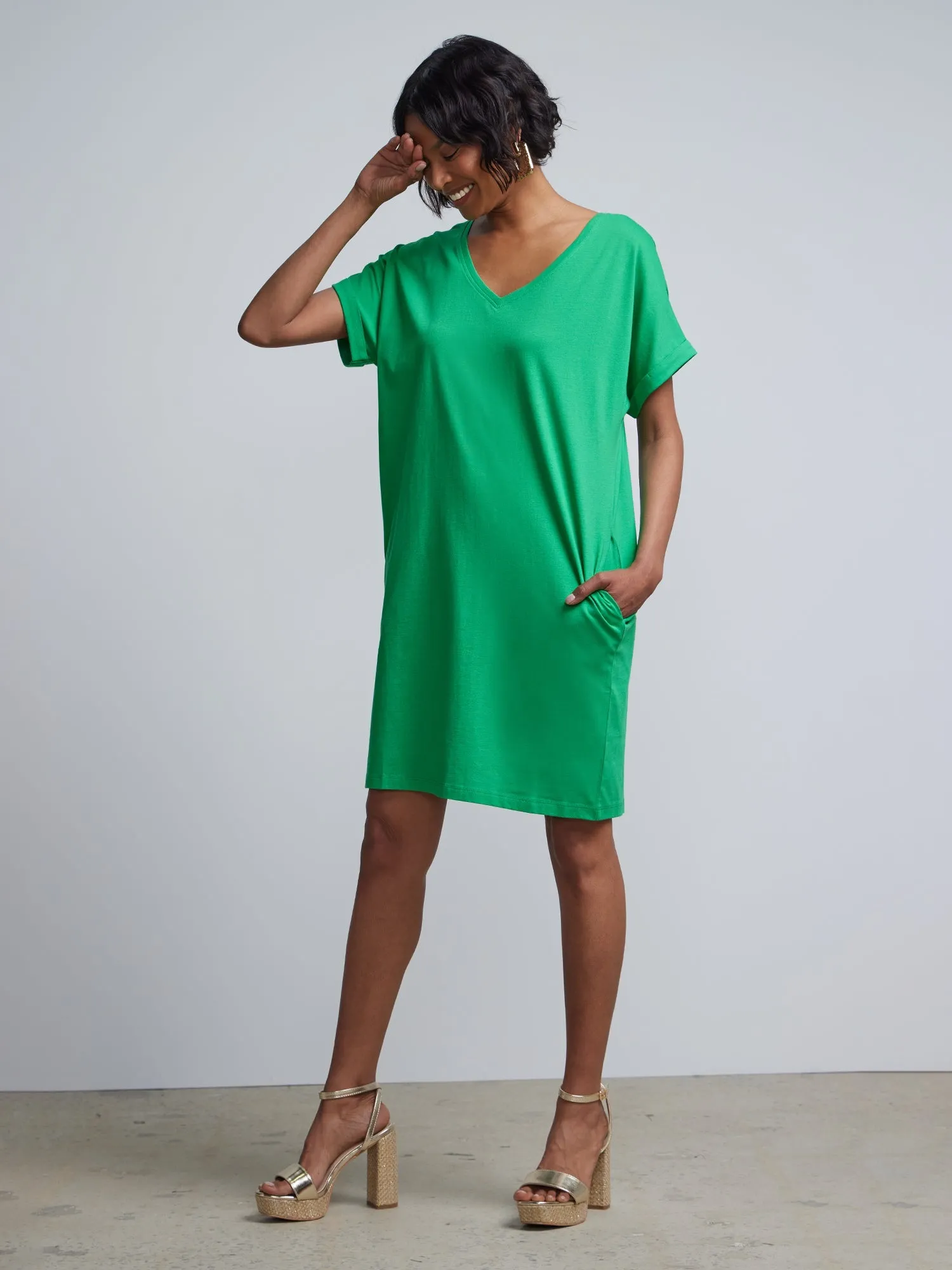 Ladies Side Pocket V-Neck Long T-shirt Shift Dress