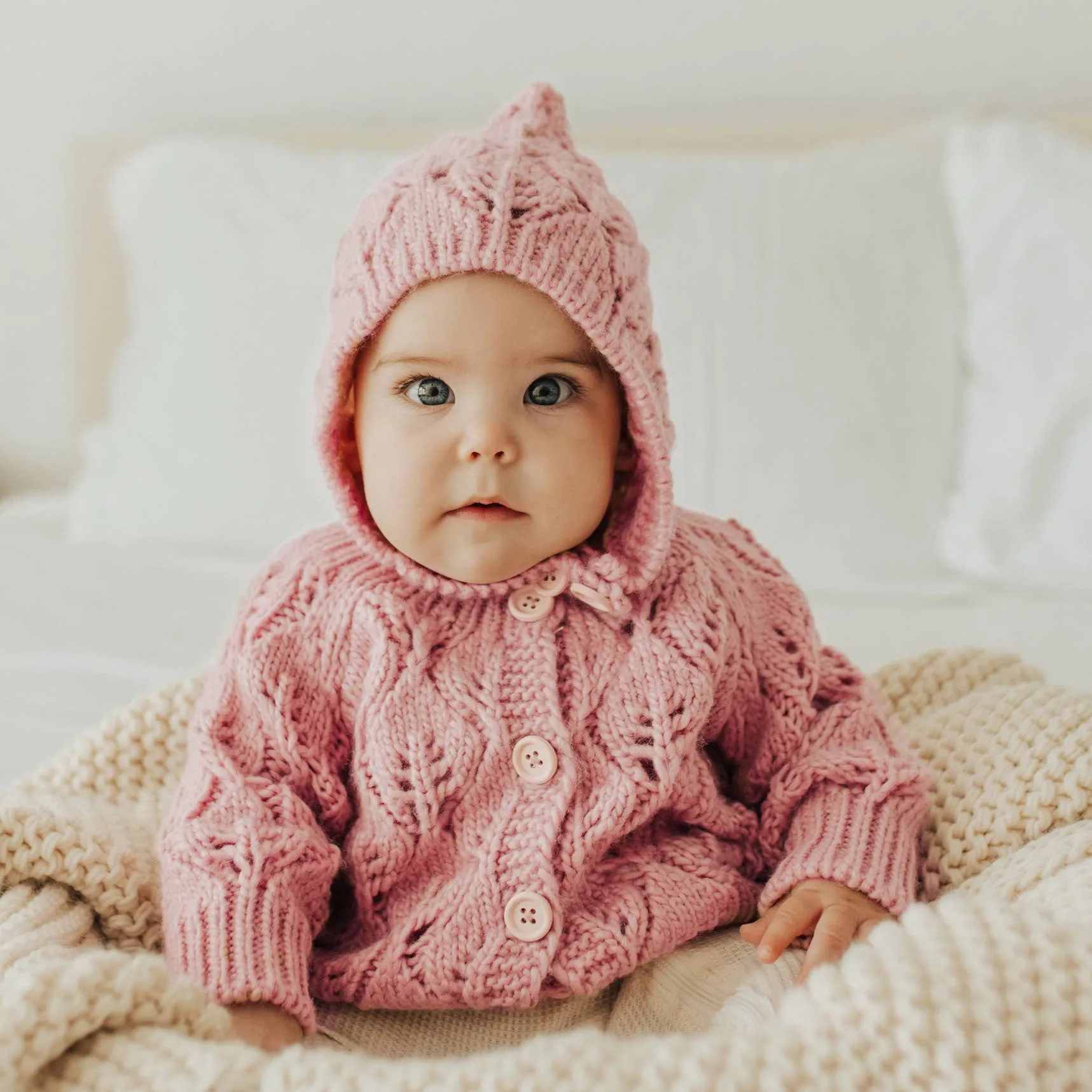 Leaf Lace Hand Knit Bonnet- Huggalugs