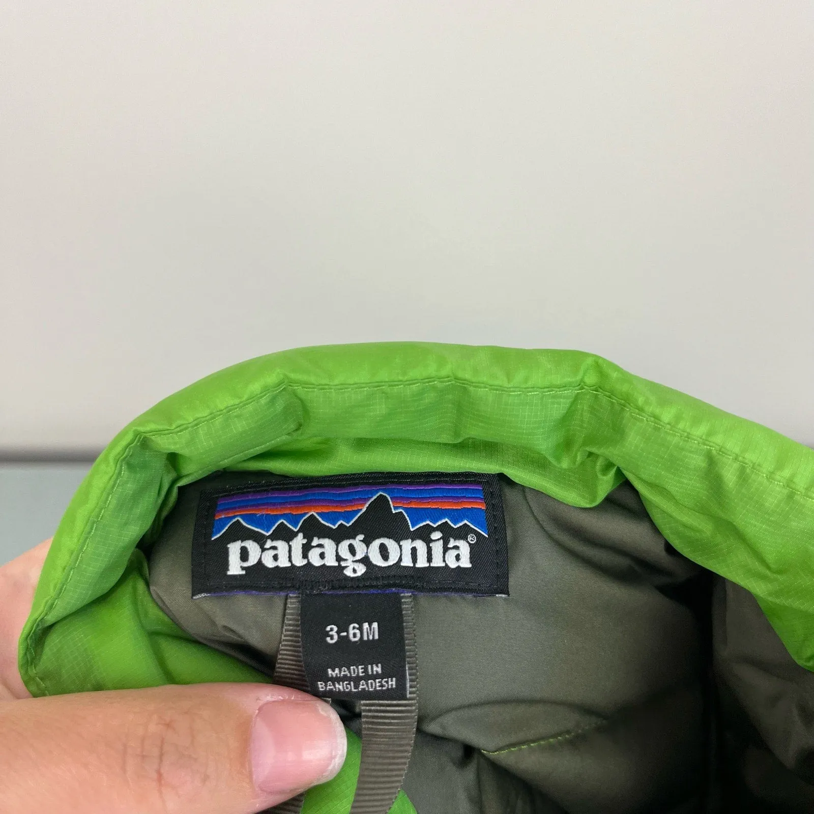 Patagonia Baby Down Sweater Coat Green 3-6 Months