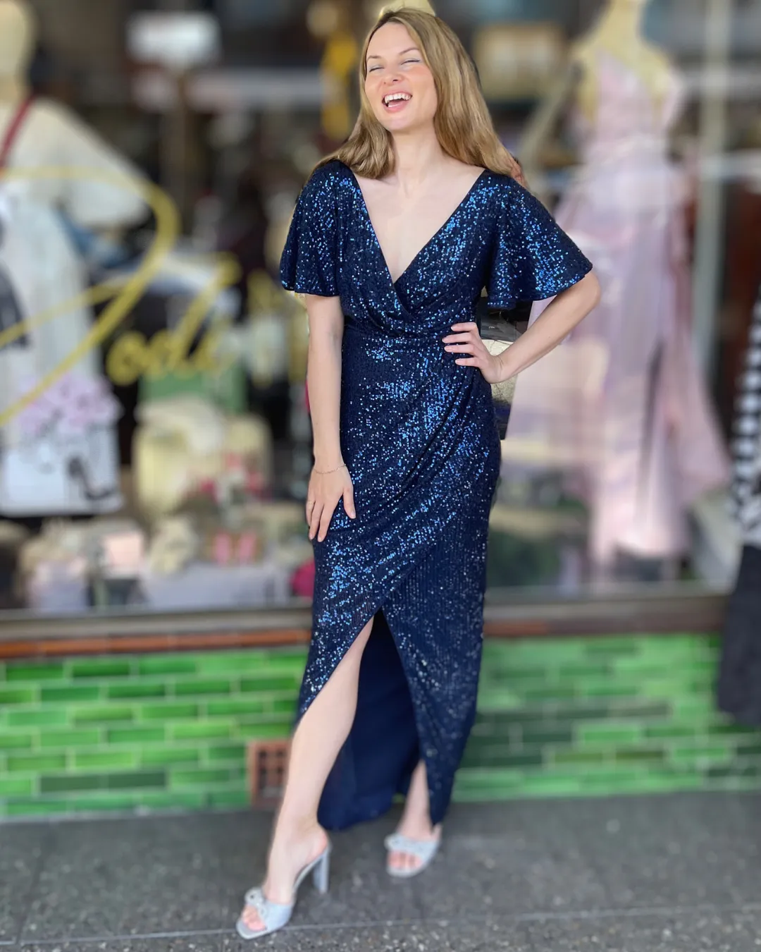 Romance The Label - Ariana Paris Maxi - Navy - RMW21R003