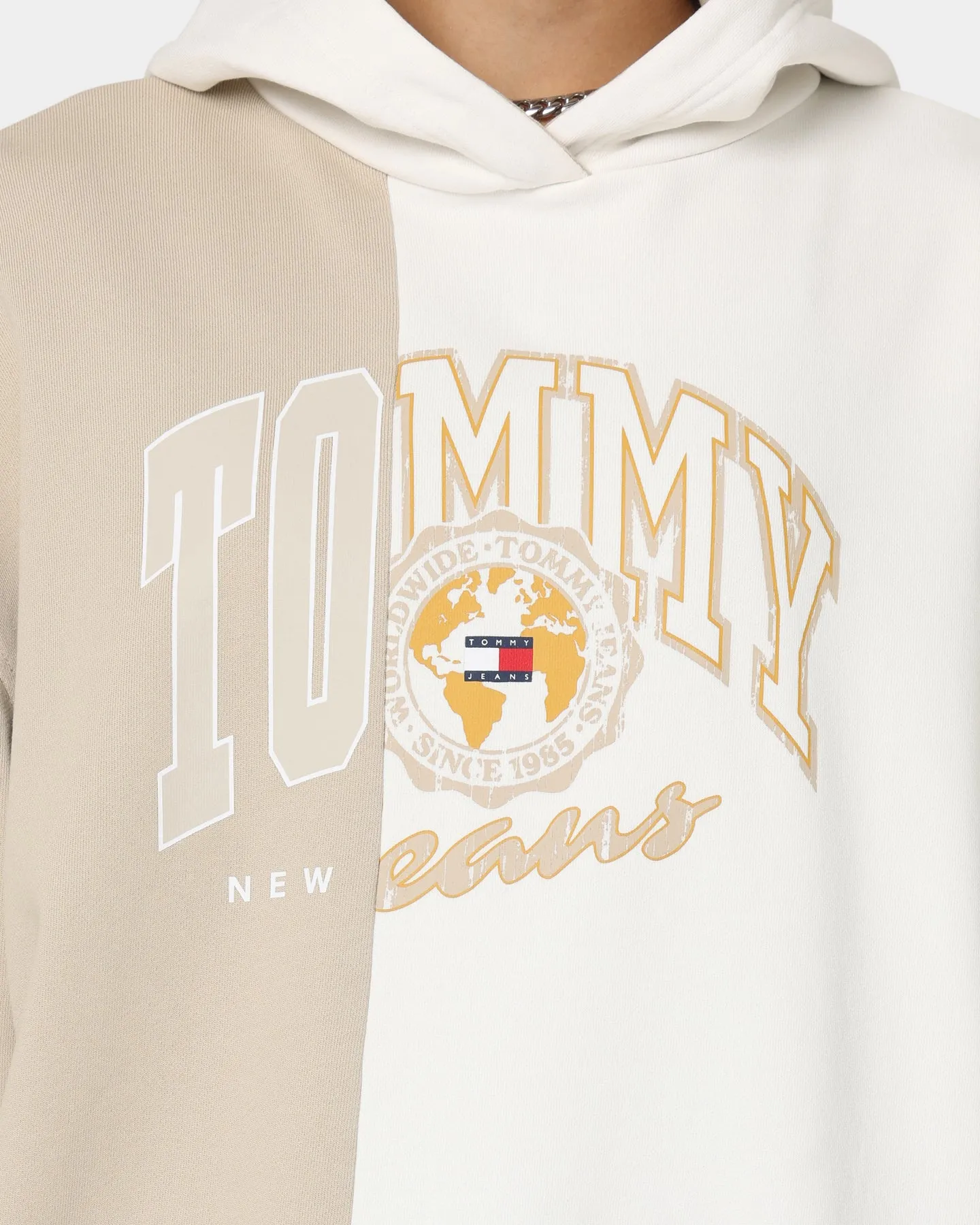 Tommy Jeans Women's Oversized College Hoodie Savannah Sand