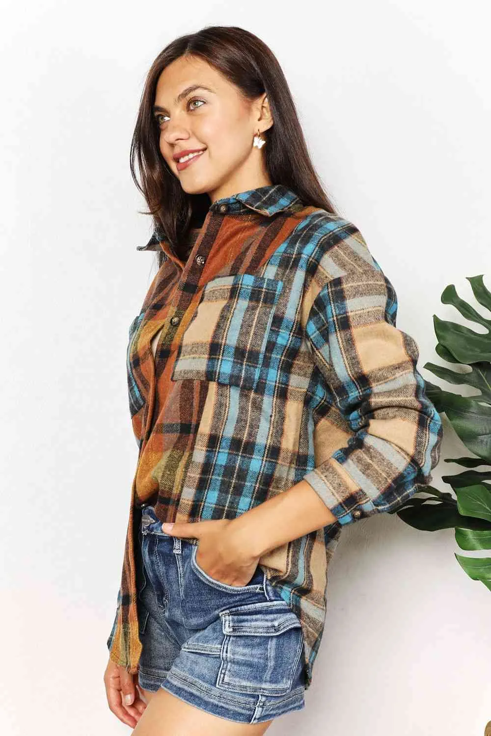 Women's Double Take Plaid Curved Hem Shirt Jacket with Breast Pockets