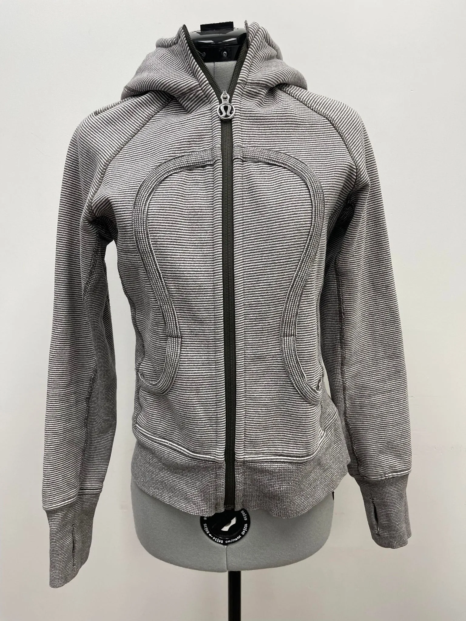 Women's Lululemon Zip-Up Sweatshirt, 6